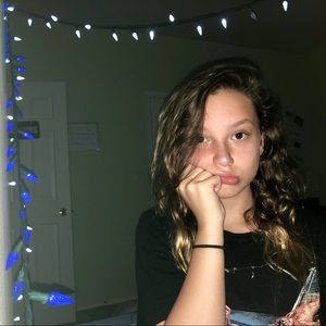 Meet your Posher, Ella